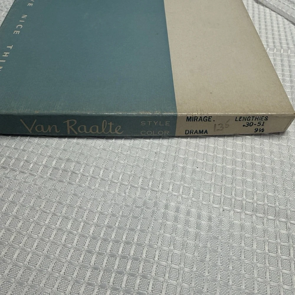 Vtg 50s VAN RAALTE Mirage Drama 9.5L .30-51 Nylon Hose Stockings Seam New Box